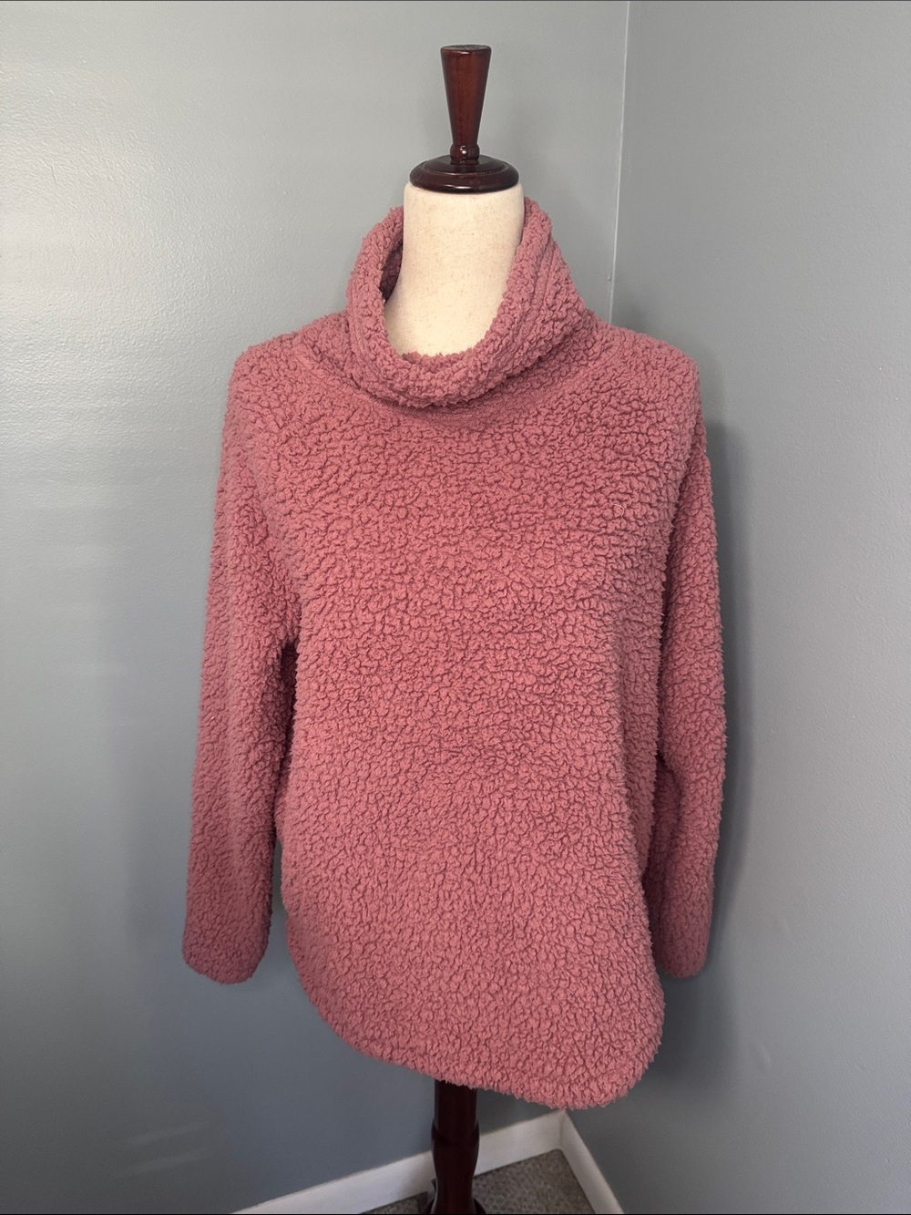 Eddie Bauer Women’s Pink Cowl Neck Sherpa Sweater Sz M